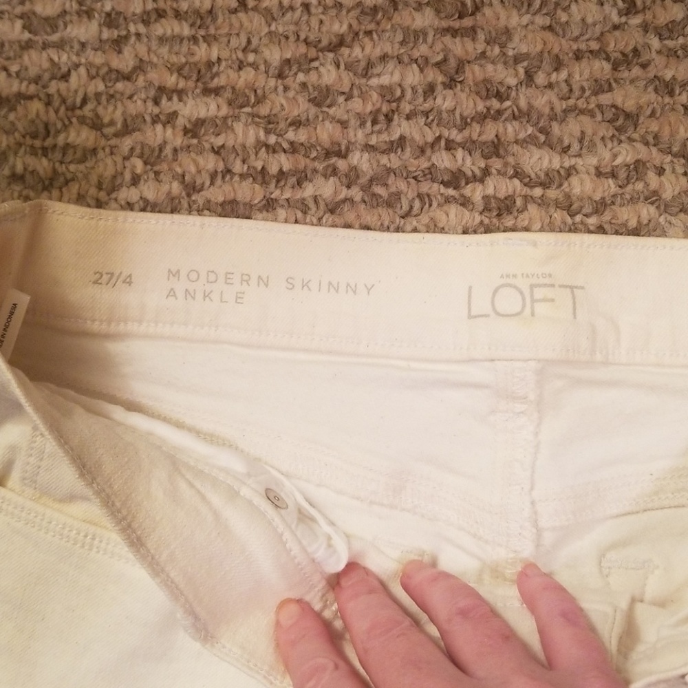 Loft size 4 off white jeans - Picture 3 of 6